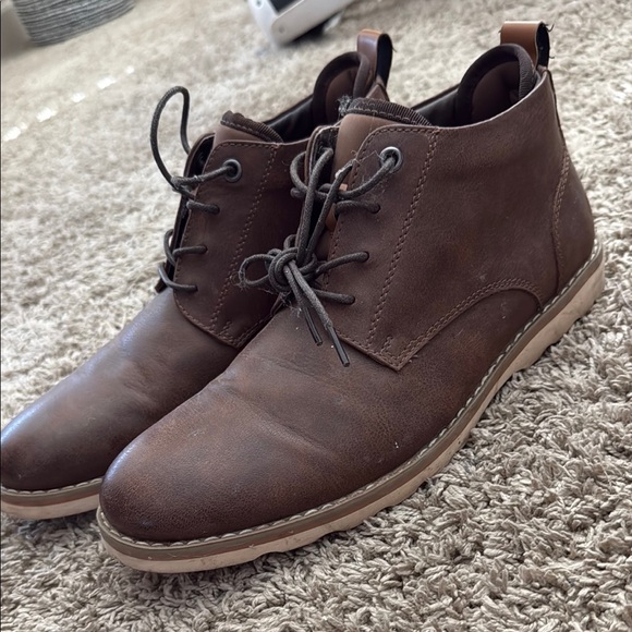 Men's Brown Leather Chukka Boots - Picture 4 of 6